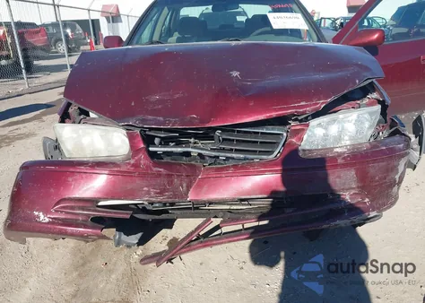 2001 Toyota Camry Le из США, поврежденный, VIN 4T1BG22KX1U764457